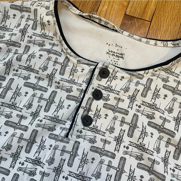 Petit Clair Airplane Pajama Set Boys Size 16 White / Black - Picture 4 of 16